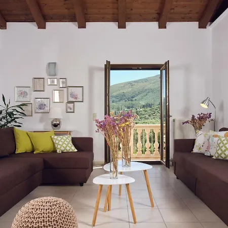 Palm Luxury Villa Mouzákion